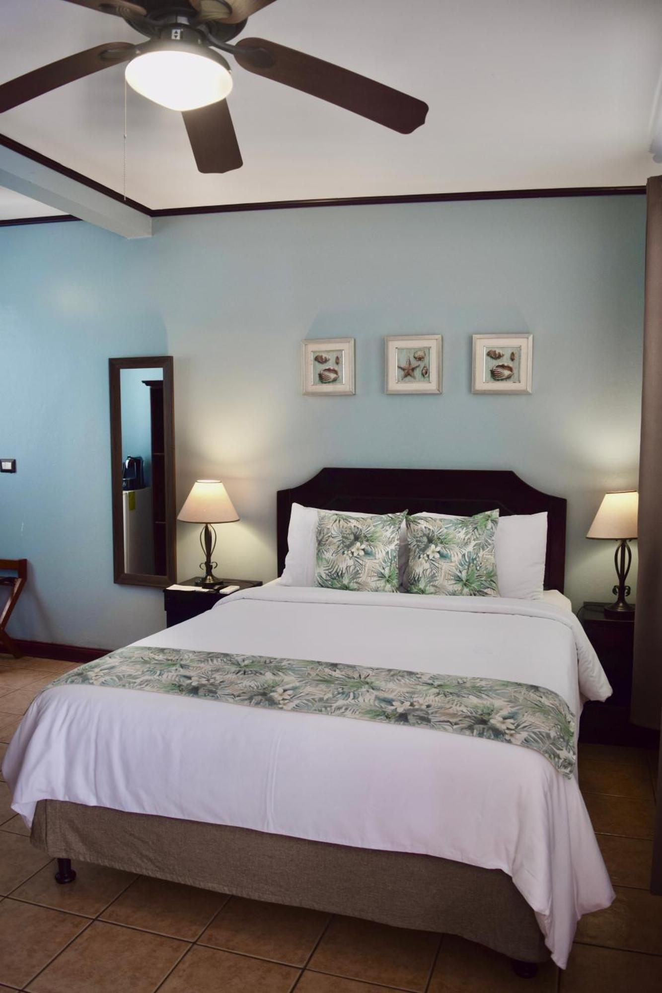 Hotel Playa Espadilla & Gardens Manuel Antonio Exterior photo