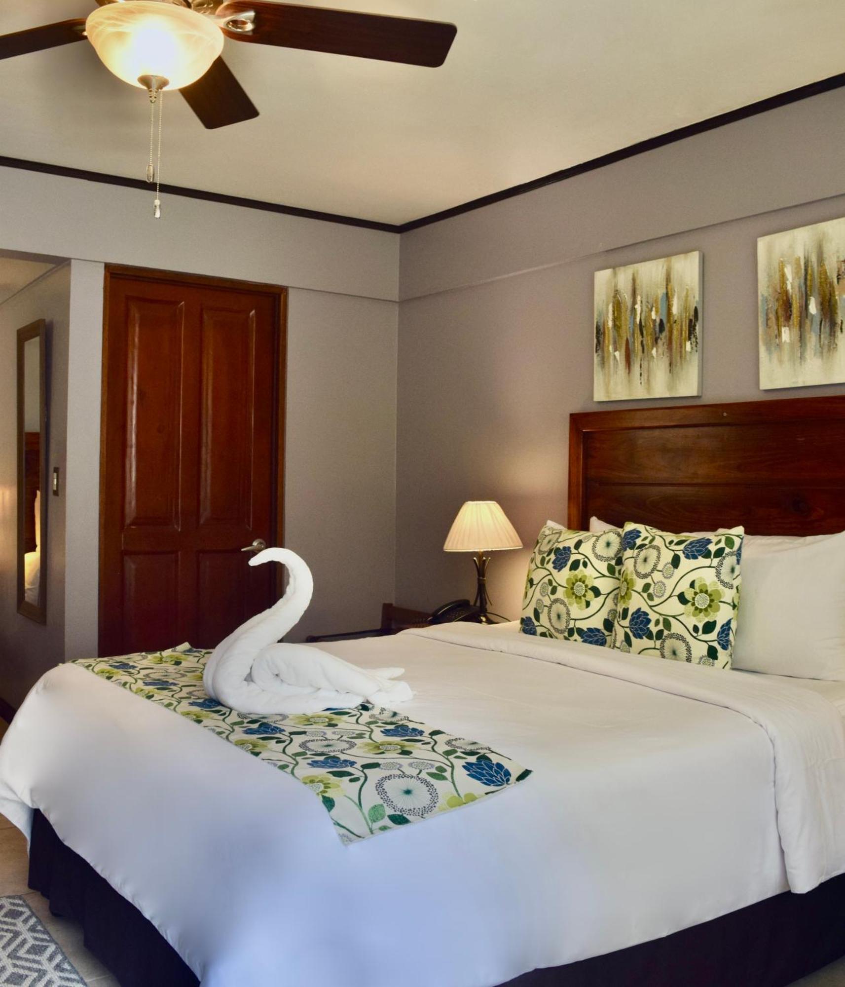 Hotel Playa Espadilla & Gardens Manuel Antonio Exterior photo